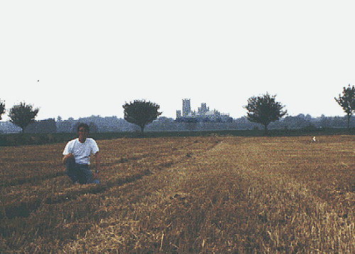 Das Feld vor Ely Cathedral